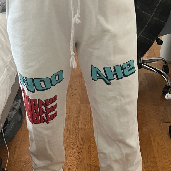 Shadow hill sweats - Picture 2 of 3